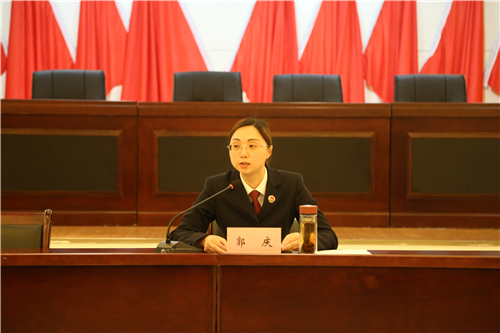 郭庆检察长授课_副本.jpg